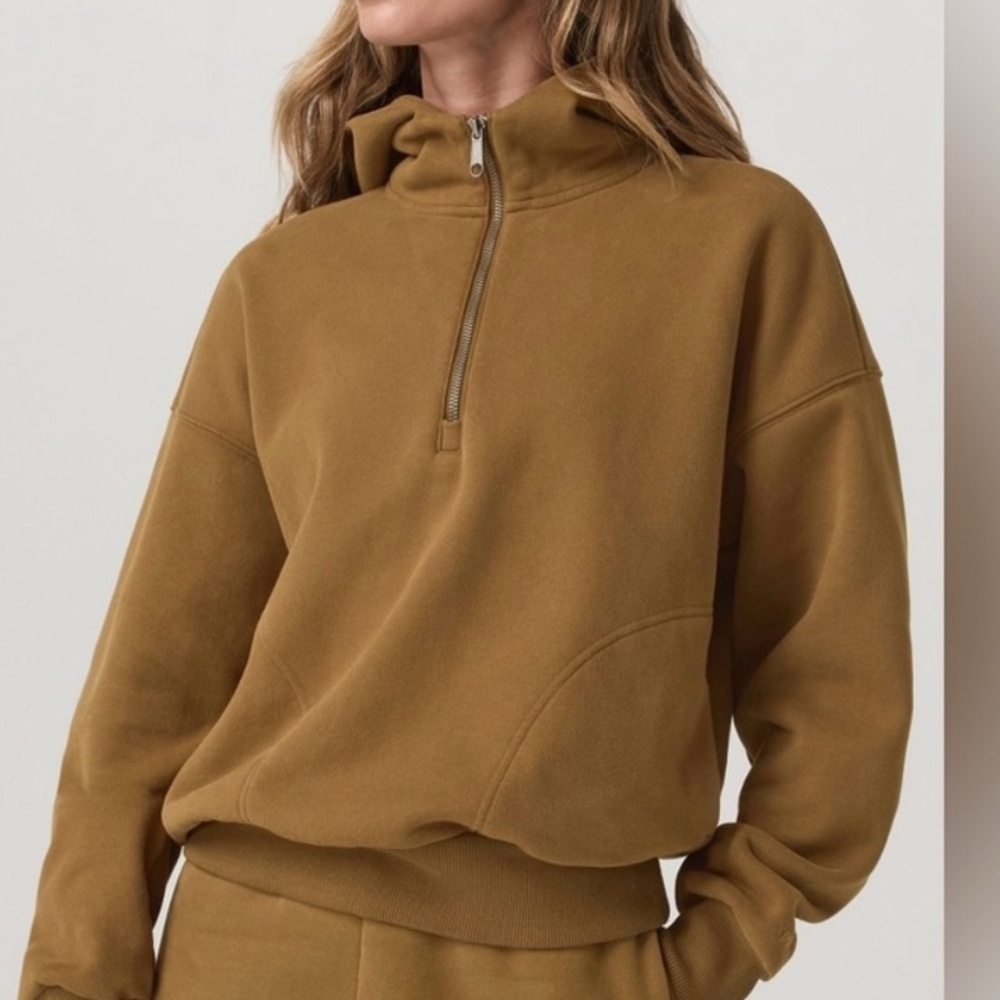 NWOT Vuori Restore Relaxed Half Zip Hoodie in Rum